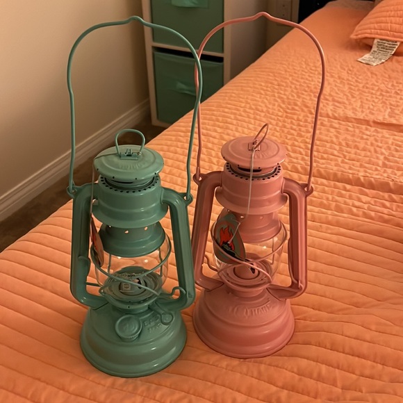 Anthropologie - Picture 3 of 3